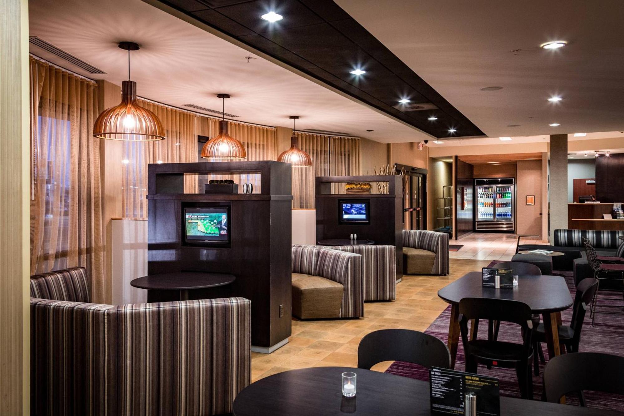 Courtyard By Marriott Norman Hotel Luaran gambar