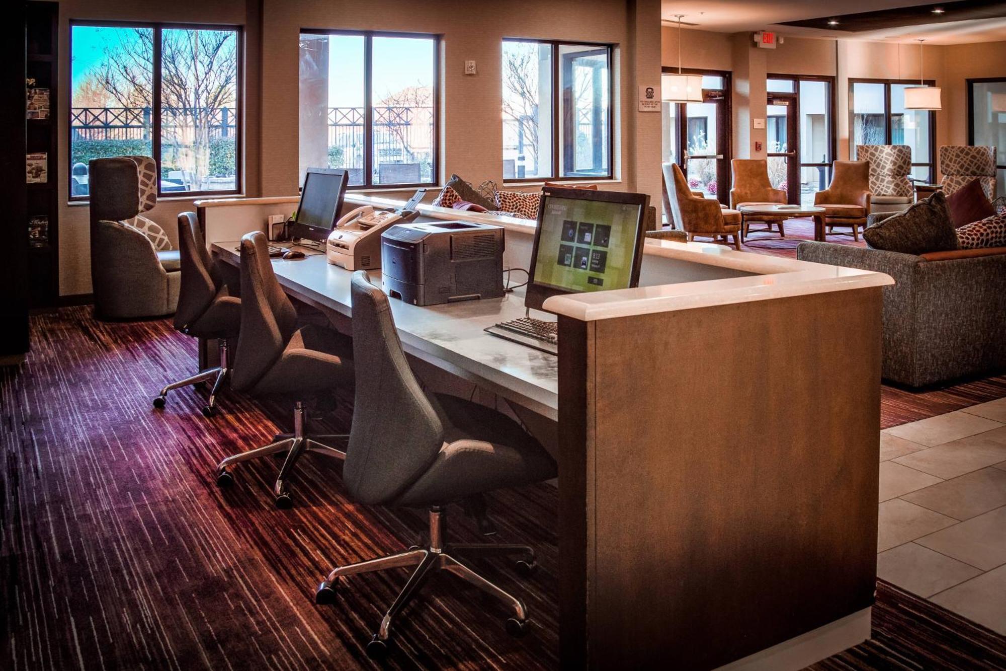 Courtyard By Marriott Norman Hotel Luaran gambar
