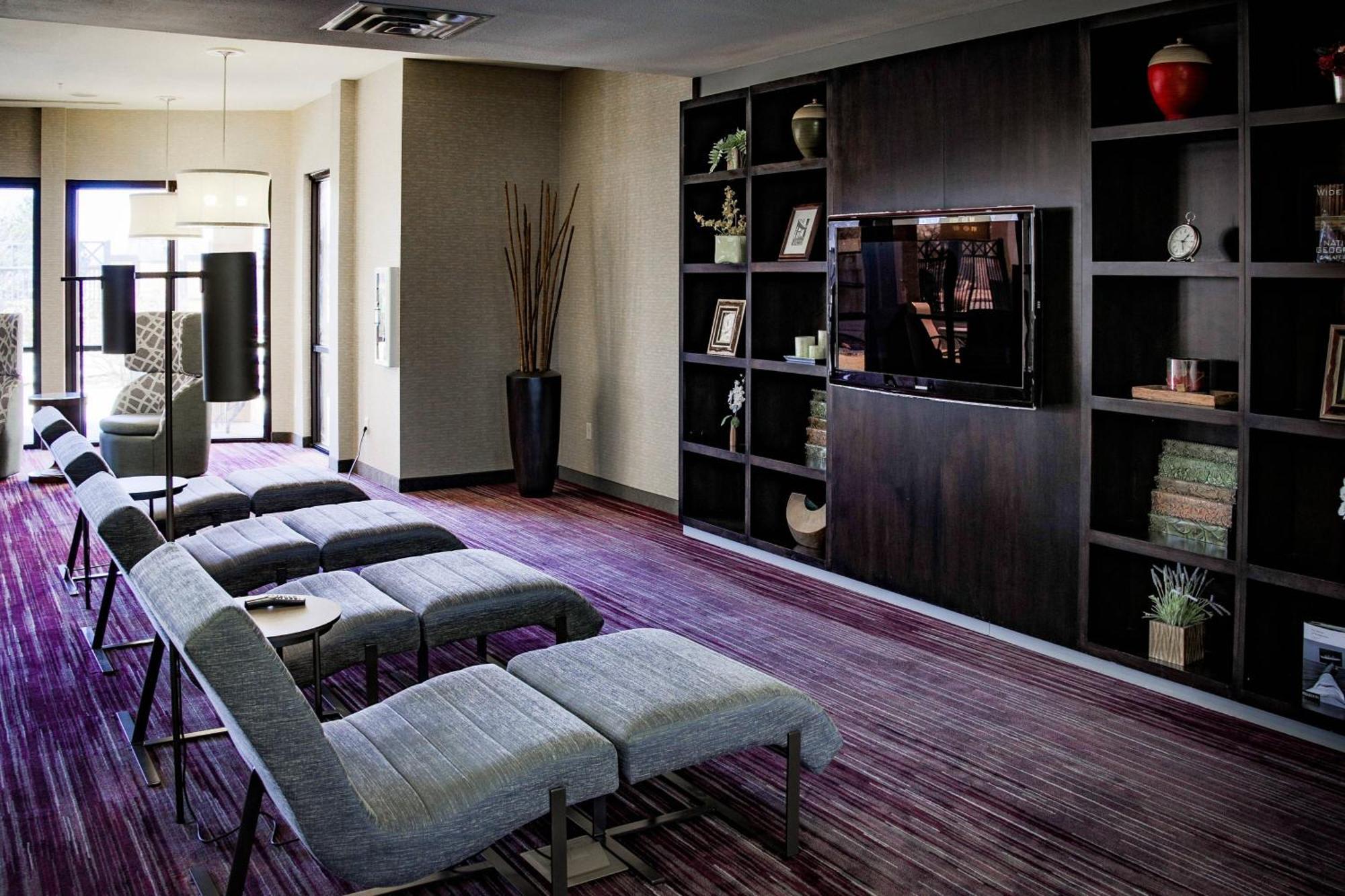 Courtyard By Marriott Norman Hotel Luaran gambar
