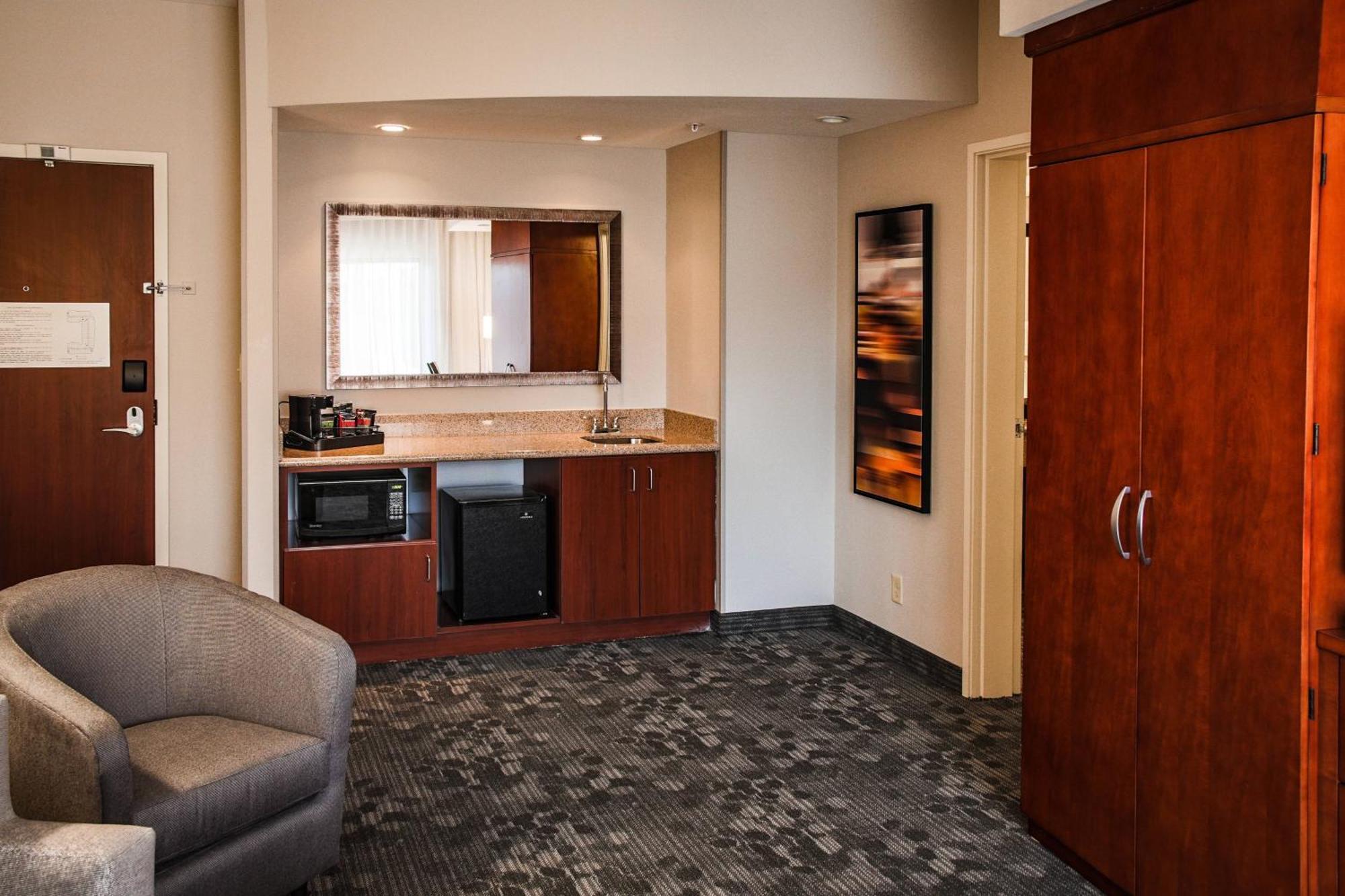 Courtyard By Marriott Norman Hotel Luaran gambar