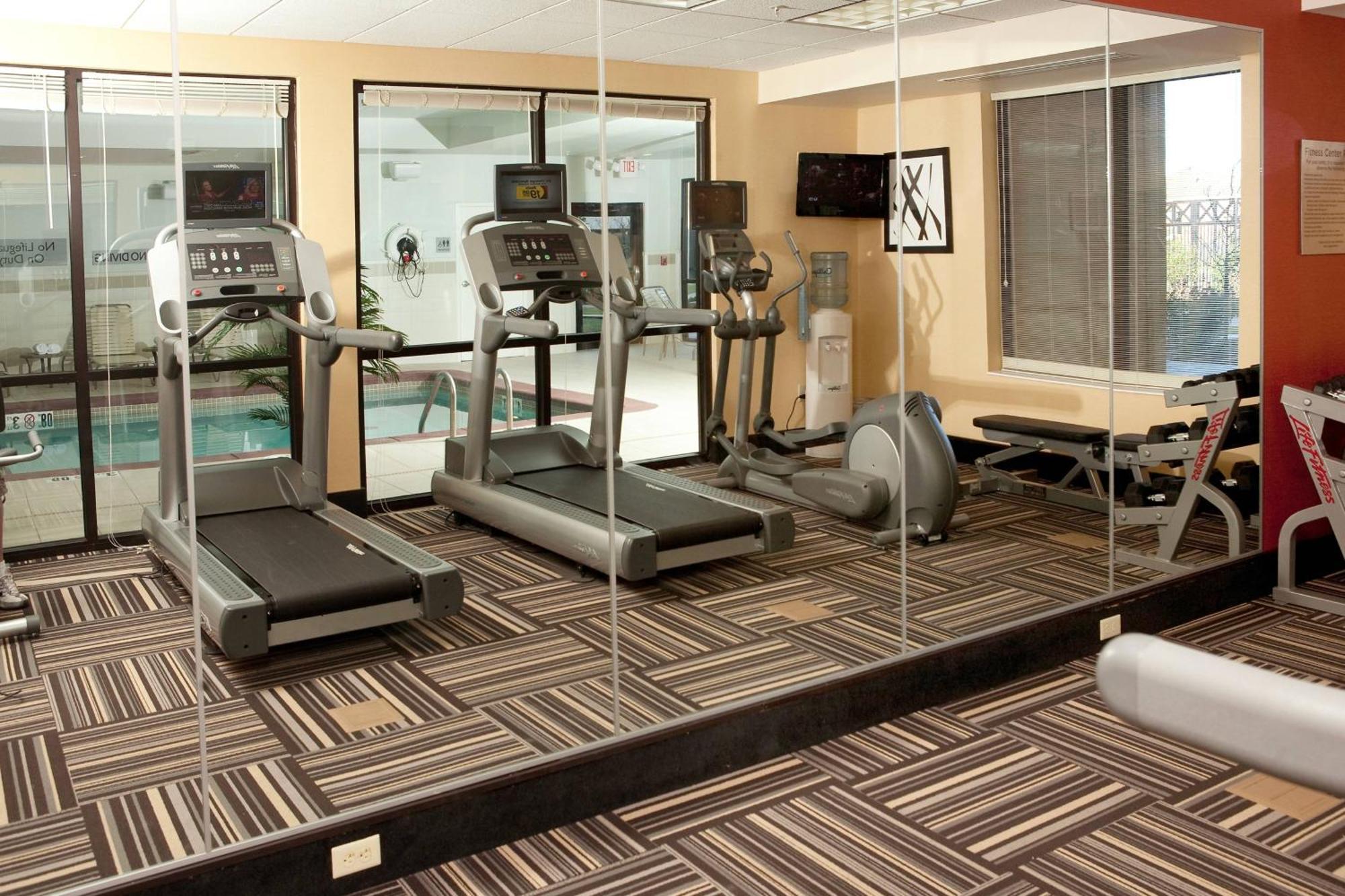 Courtyard By Marriott Norman Hotel Luaran gambar