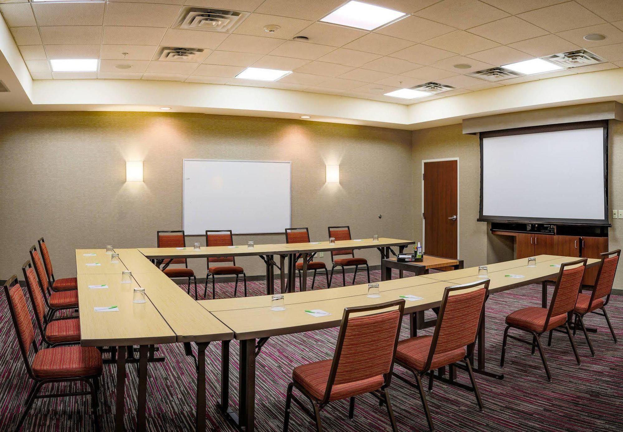 Courtyard By Marriott Norman Hotel Luaran gambar