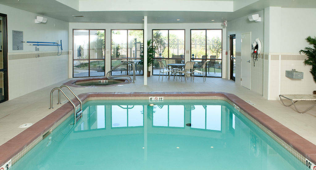Courtyard By Marriott Norman Hotel Luaran gambar